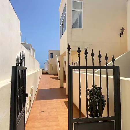 Apartment Casa Conchita. Relax, Diversion Y Playa. Playa Honda (Lanzarote)