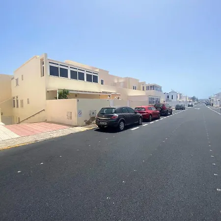 Casa Conchita. Relax, Diversion Y Playa. Apartment Playa Honda (Lanzarote)