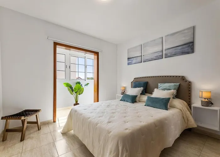 Casa Conchita. Relax, Diversion Y Playa. * Playa Honda (Lanzarote)